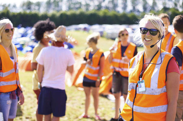 Wer kann an einem Workcamp teilnehmen?